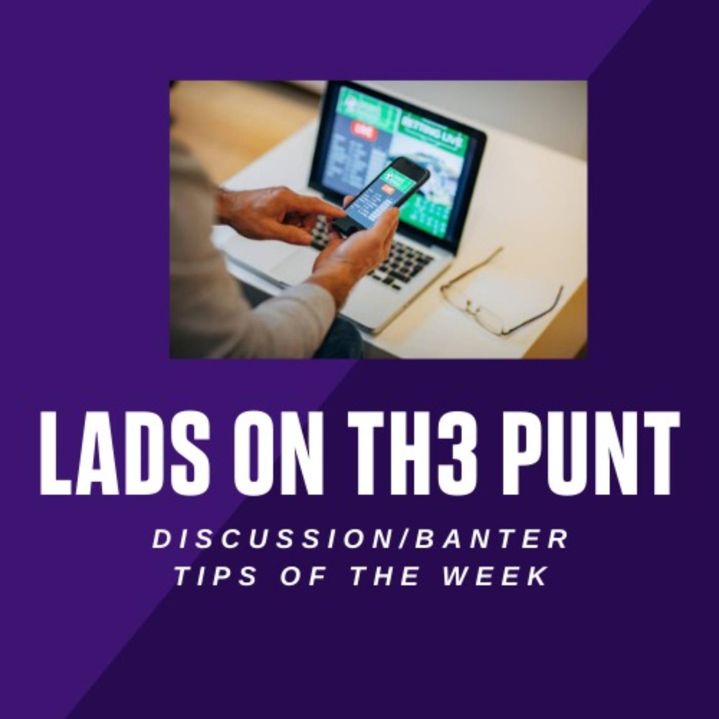 LADS ON TH3 PUNT